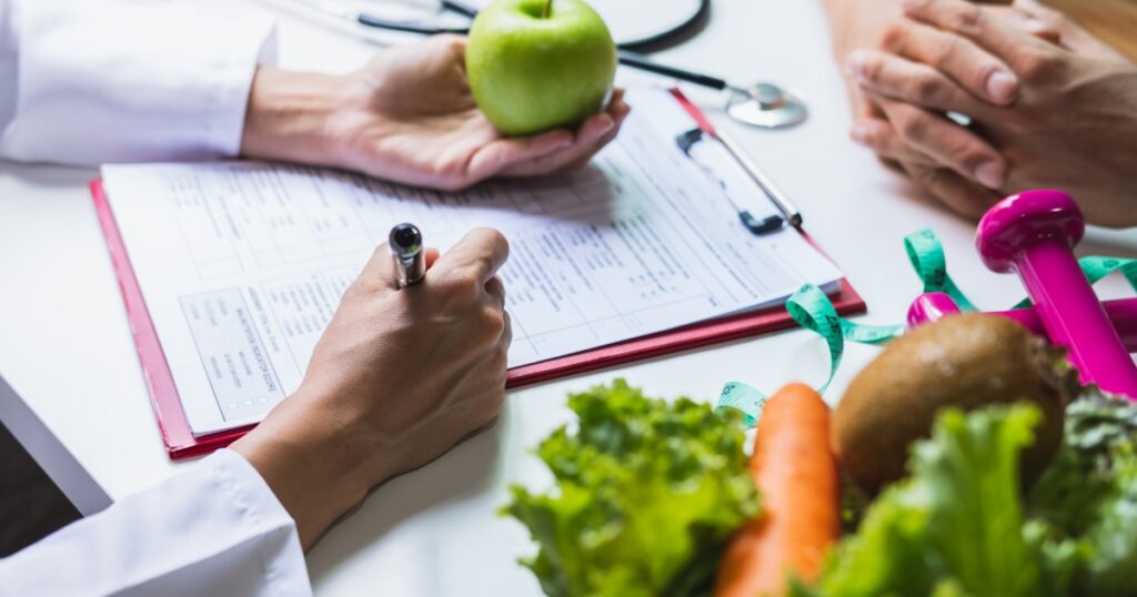 Seeking Professional Guidance: Consulting a Dietitian or Nutritionist