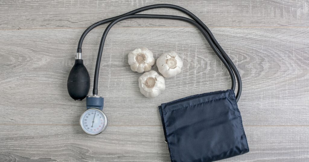 Natural Ways to Lower Blood Pressure with Garlic Supplements